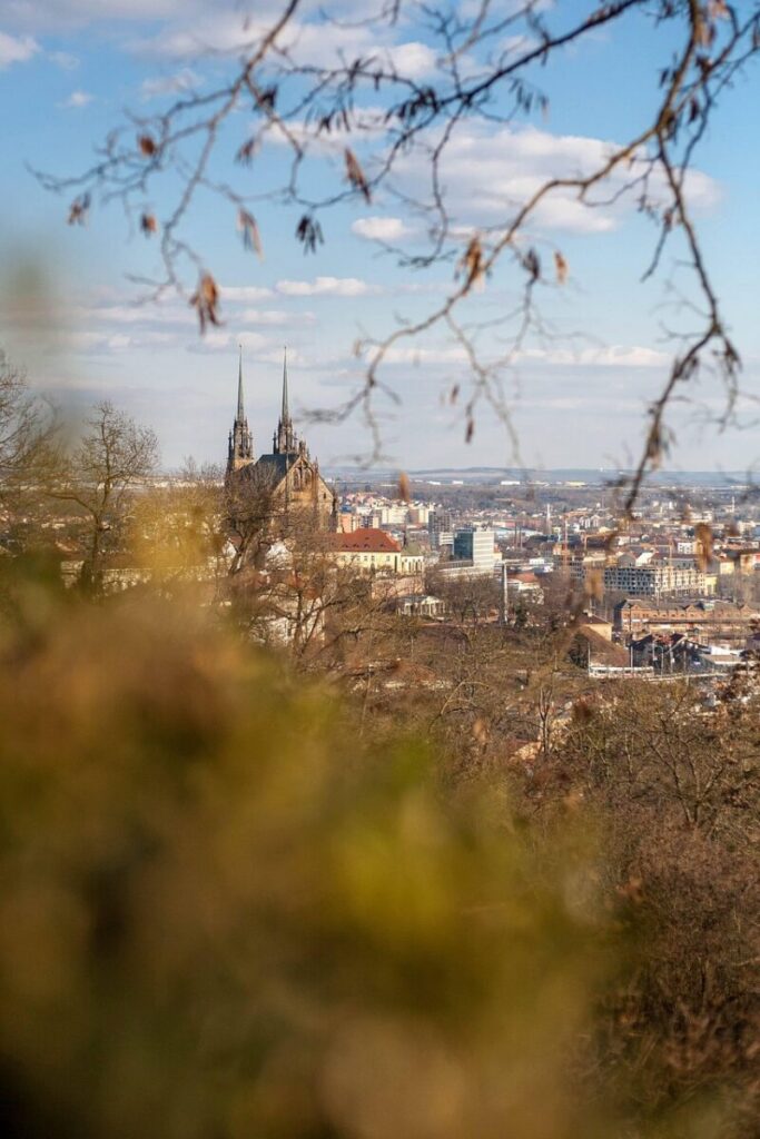Nejlepší ubytování v Brně: Od role-play pokojů po atomový kryt