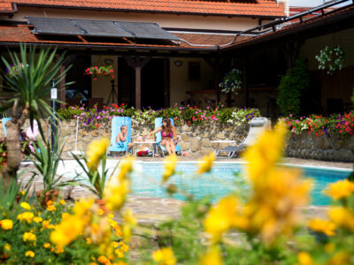 ROYAL GARDEN apartments