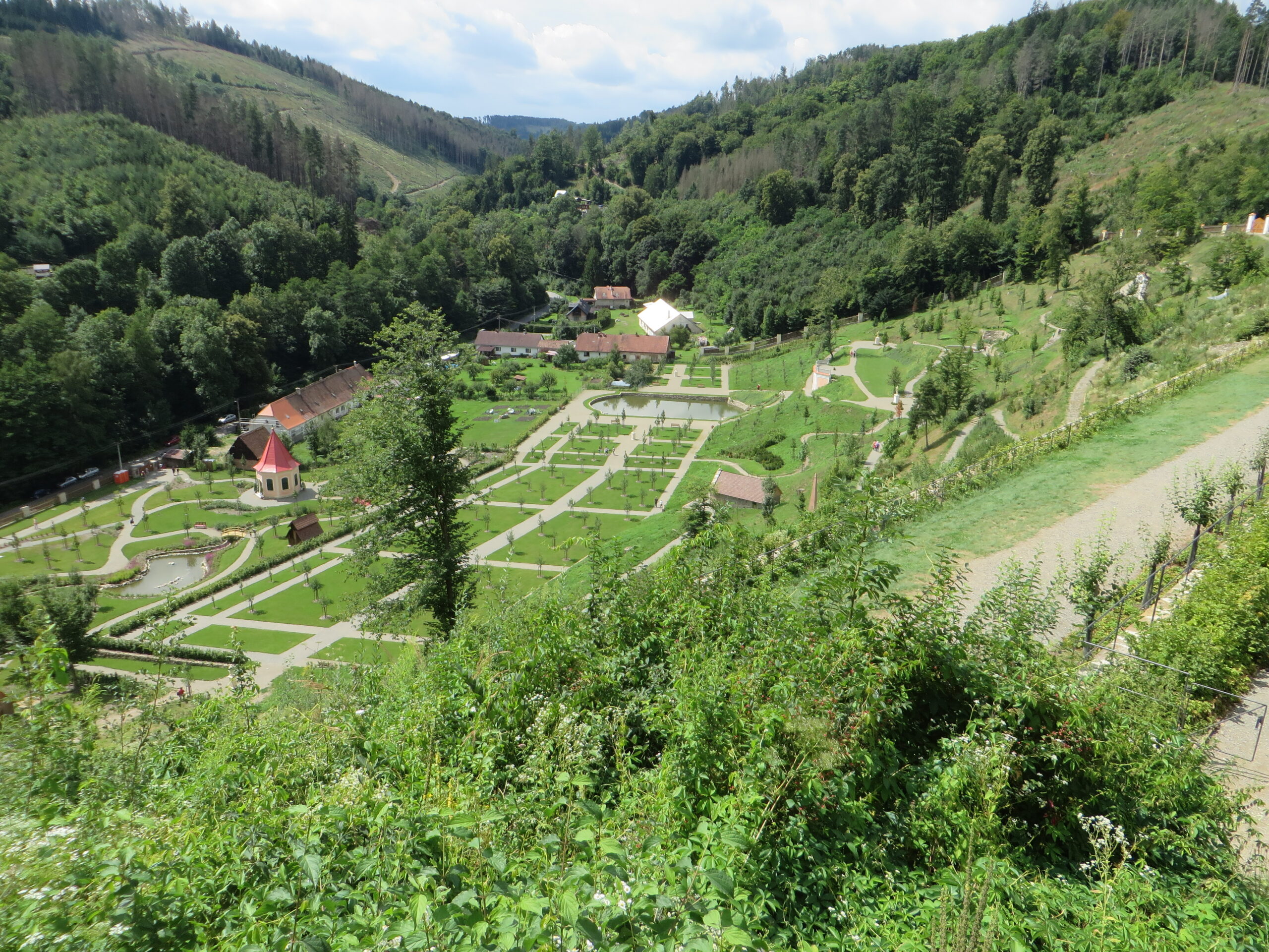 Pohled na Pernštejn