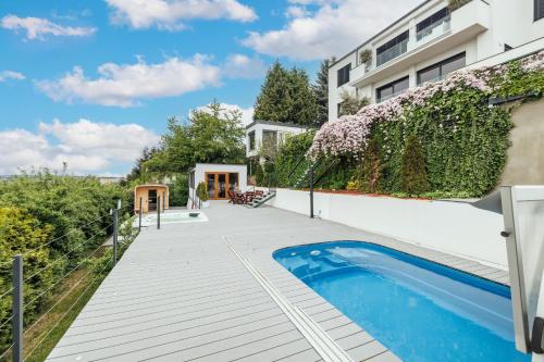 Airport Prague Luxury Apartment & Spa