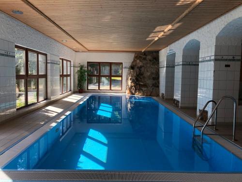 Berghotel Friedrichshöhe - Sauna, Pool & Natur