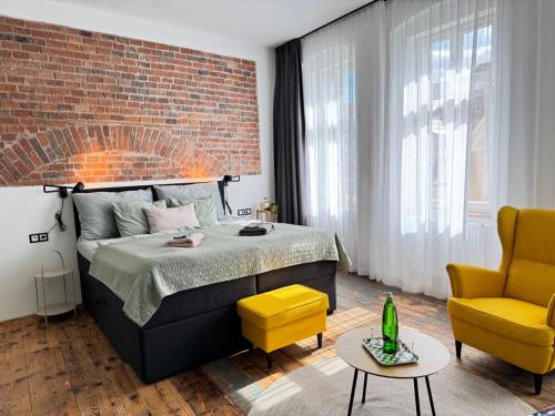 FOUR ROOMS Carlsbad Authentic