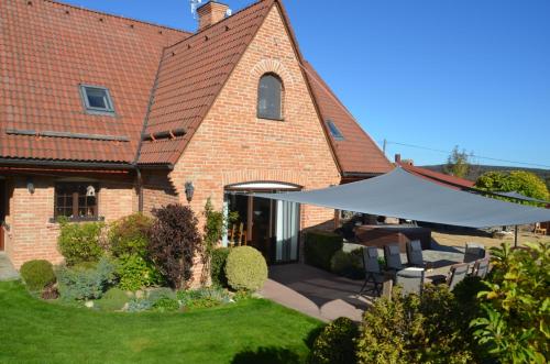 Holiday, party and relax vila