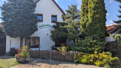 Hostinec a penzion Dolní Dvůr