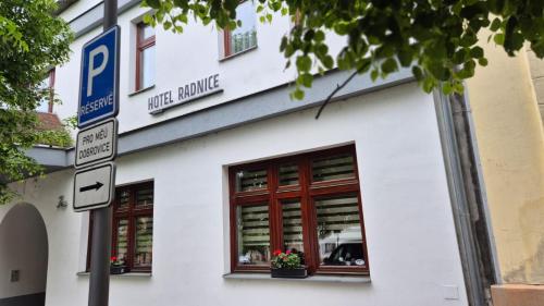 Hotel Radnice Dobrovice