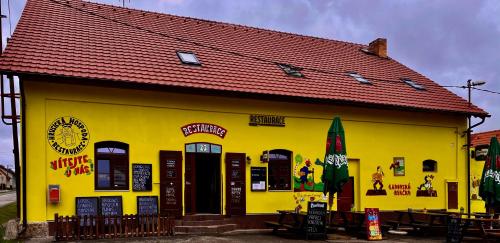 Hrusická restaurace a penzion s klimatizací