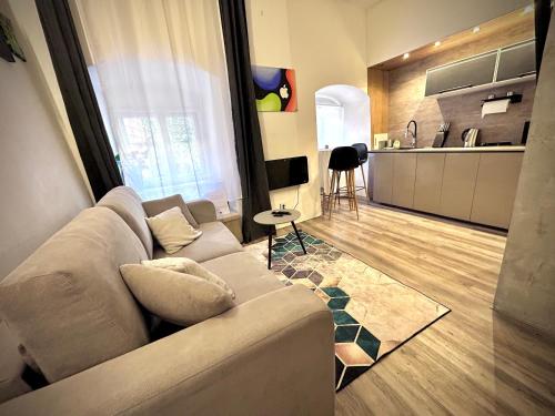 K&H Apartmens Industrial
