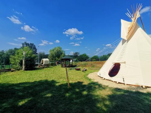 Teepee Camp Lounky