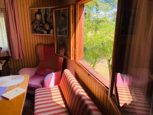 The Grannie Flower Cottage - Bohemian Style
